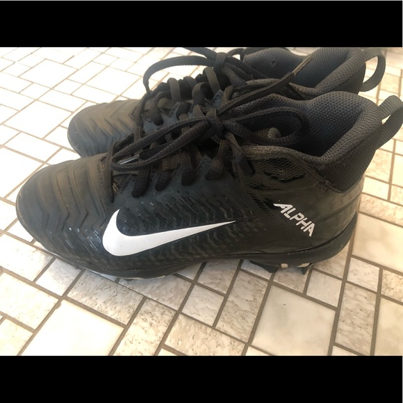 nike alpha menace shark 2